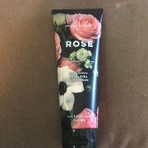 Bath and Body Works body cream